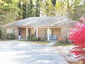 $1,900 | 3763 Ashford Dunwoody Road Northeast, Unit 6, Brookhaven, GA 30319