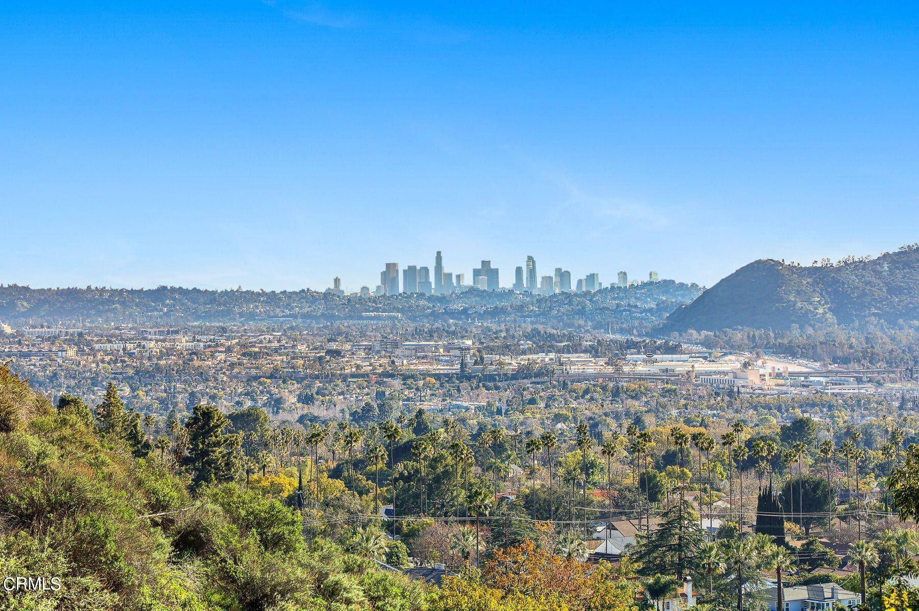 1826 Ransom Road Glendale, CA 91201 - Photo 5 of 61 a view of a city