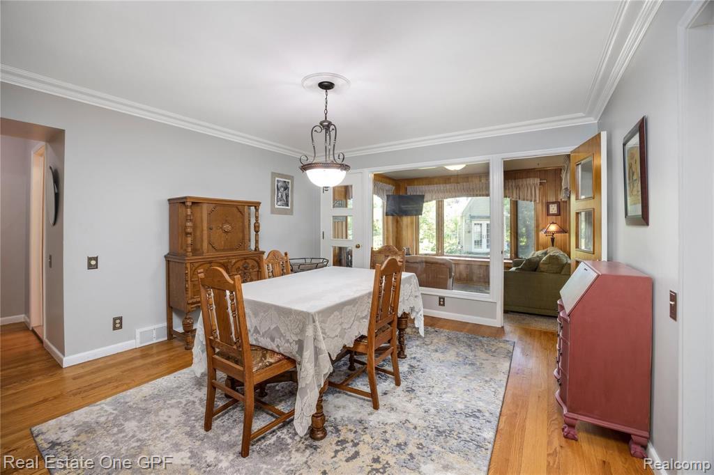 1499 North Renaud Road Grosse Pointe Woods, MI 48236 - Photo 7 of 35