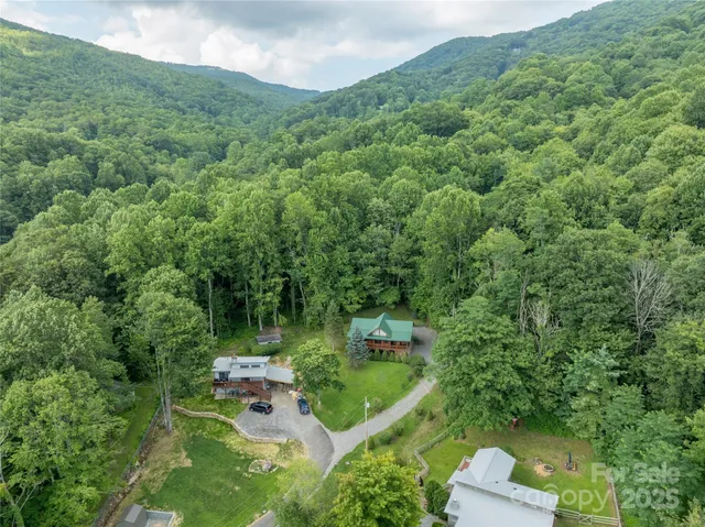 $425,000 | 125 Apple Blossom Lane, Maggie Valley, NC 28751