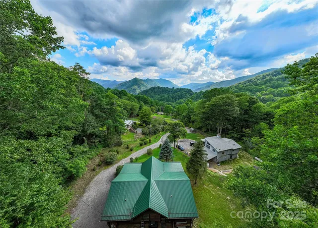 $425,000 | 125 Apple Blossom Lane, Maggie Valley, NC 28751