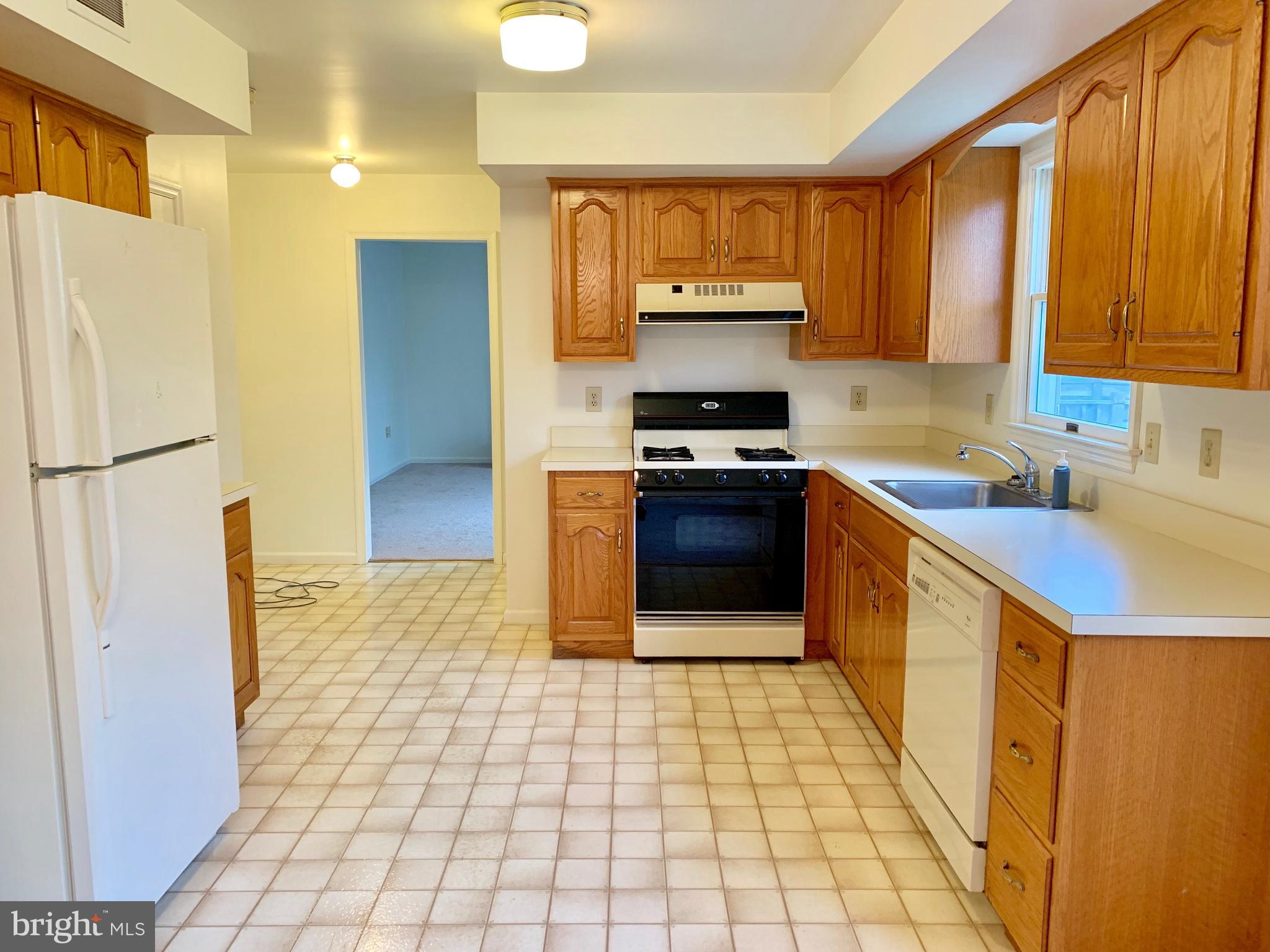 226 Sunrise Road Reading, PA 19606 - Photo 5 of 16 Gallery Image 5