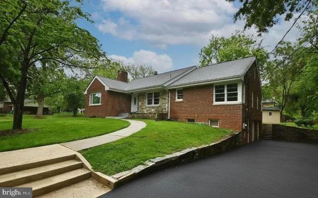 $639,000 | 216 Careybrook Lane, Oxon Hill, MD 20745