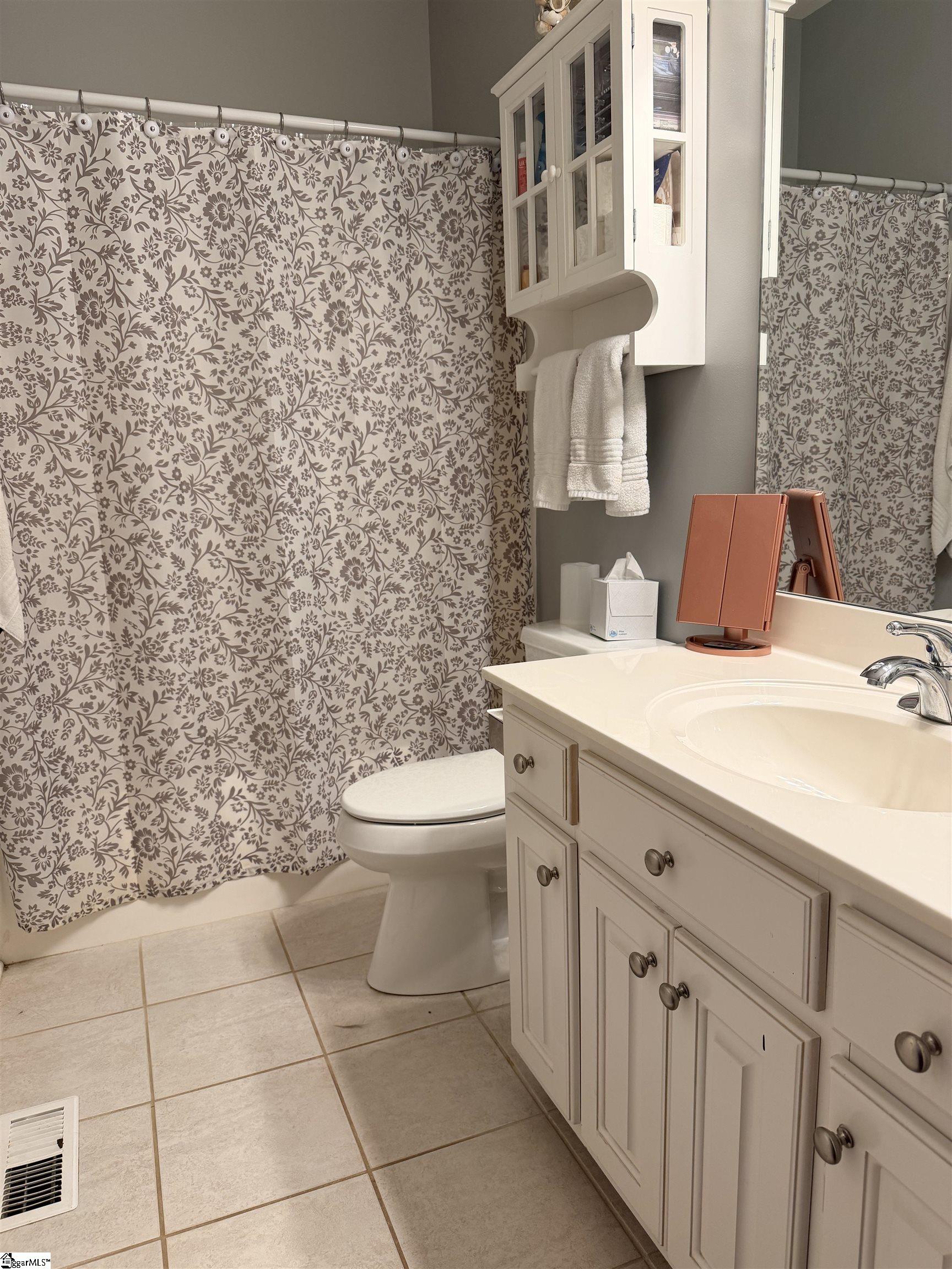 106 Legends Way Simpsonville, SC 29681 - Photo 17 of 41