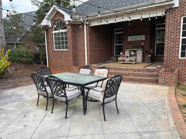 $724,900 | 106 Legends Way, Simpsonville, SC 29681