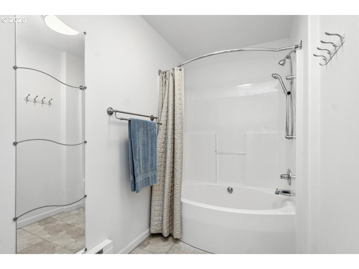14840 Southwest Sandhill Loop, Unit 102 Beaverton, OR 97007 - Photo 19 of 30 Gallery Image 19