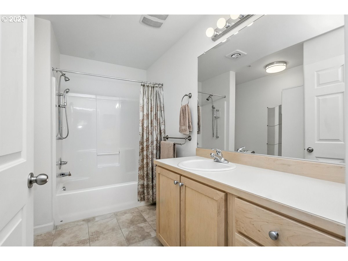 14840 Southwest Sandhill Loop, Unit 102 Beaverton, OR 97007 - Photo 23 of 30 Gallery Image 23