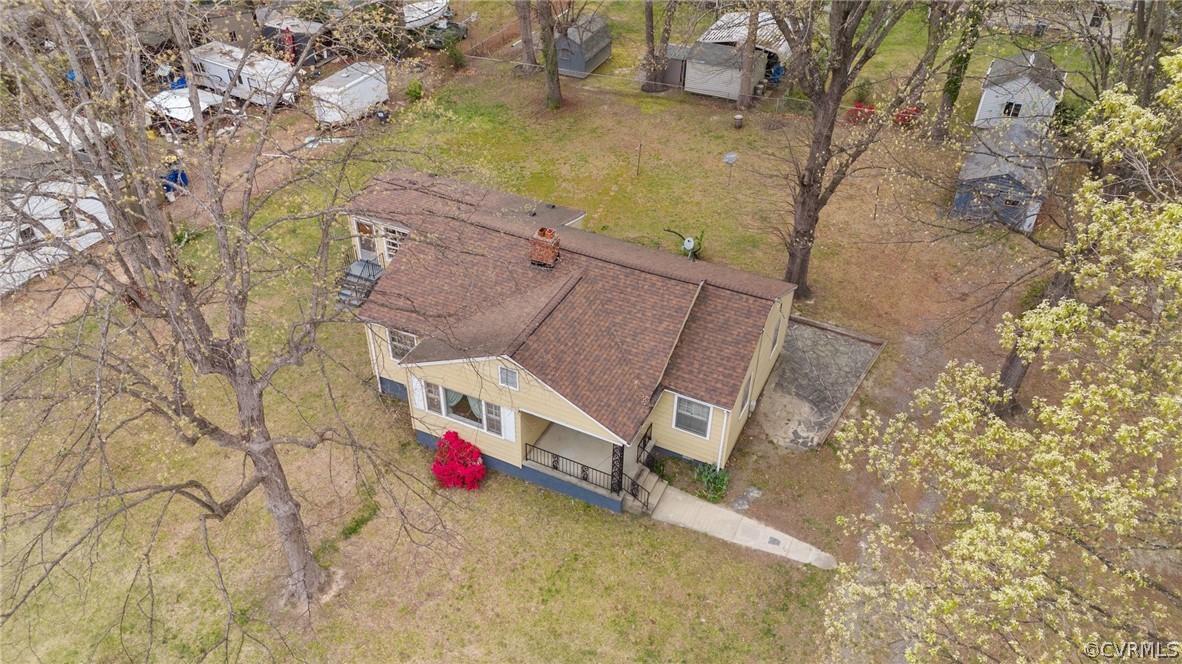 2916 Sherbourne Road North Chesterfield, VA 23237 - Photo 40 of 43 a view of a yard with a tree