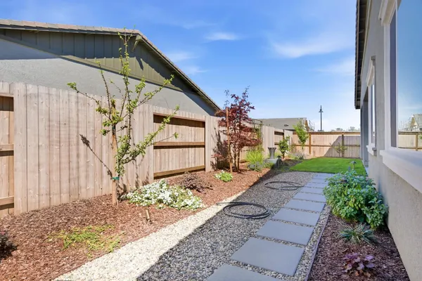 $1,175,000 | 1756 Red Lk Way, Lincoln, CA 95648