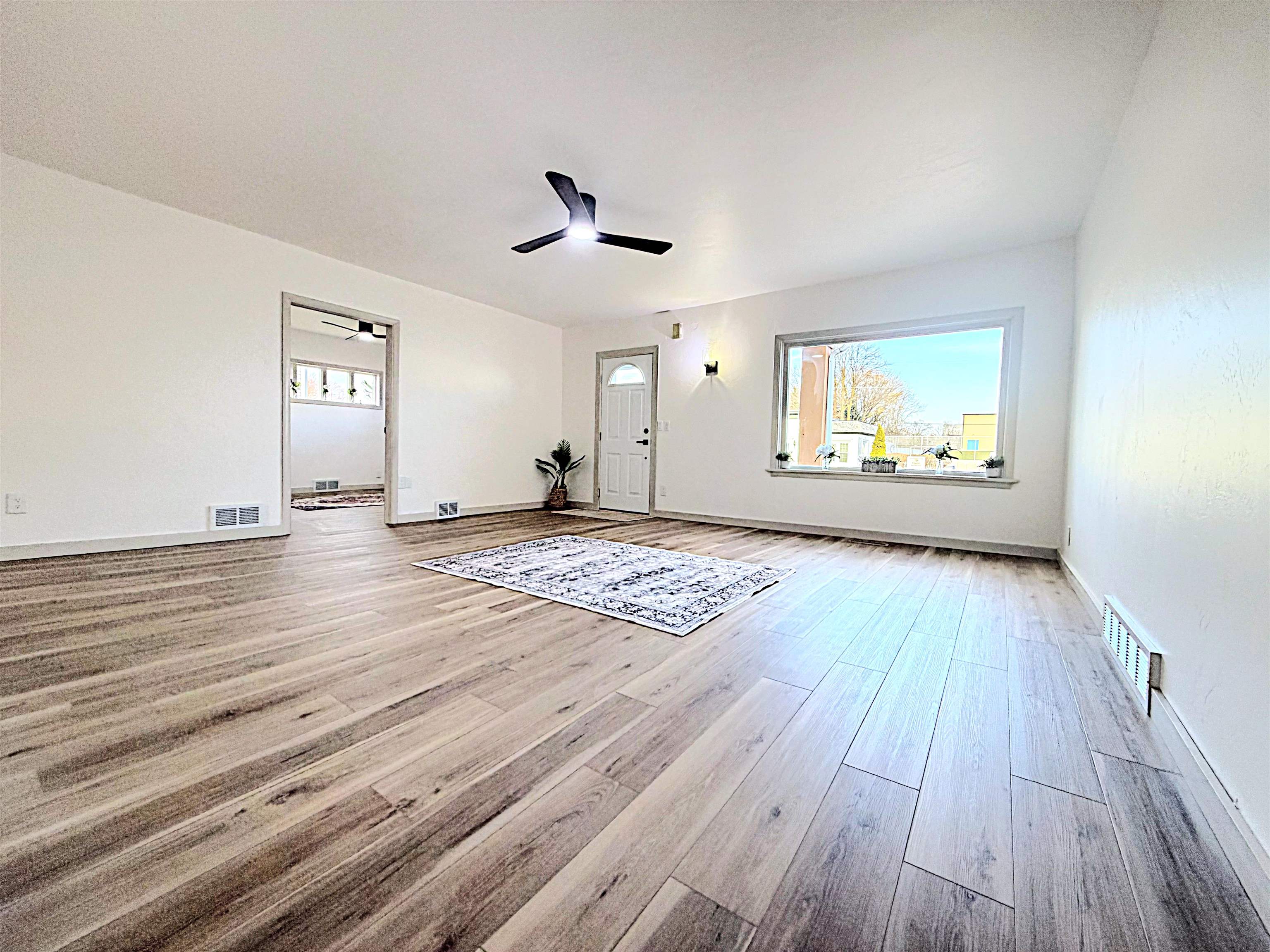 109 North Madison Street Chilton, WI 53014 - Photo 2 of 23