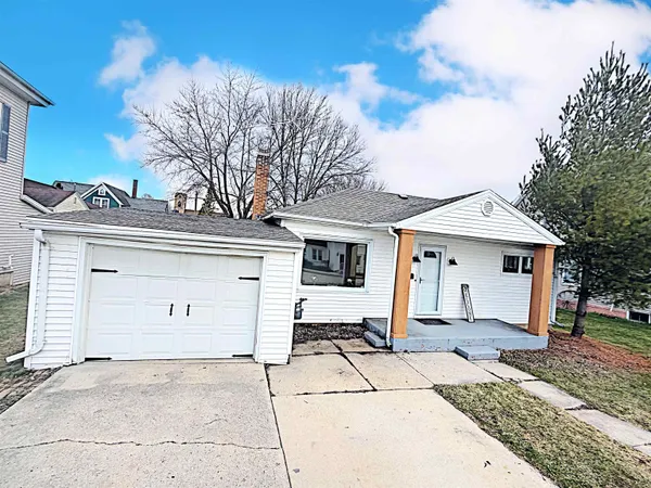 $199,900 | 109 North Madison Street, Chilton, WI 53014