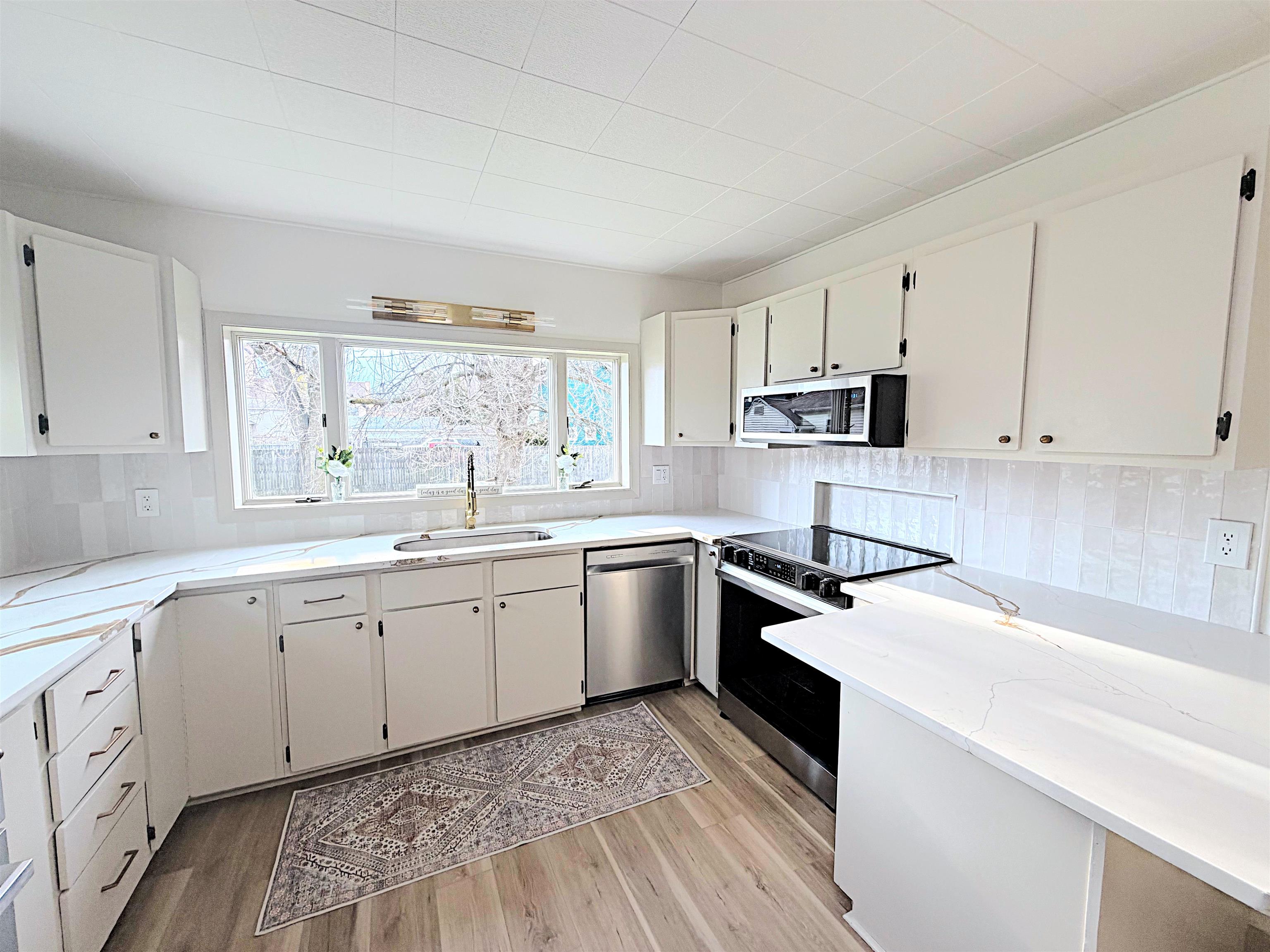 109 North Madison Street Chilton, WI 53014 - Photo 5 of 23