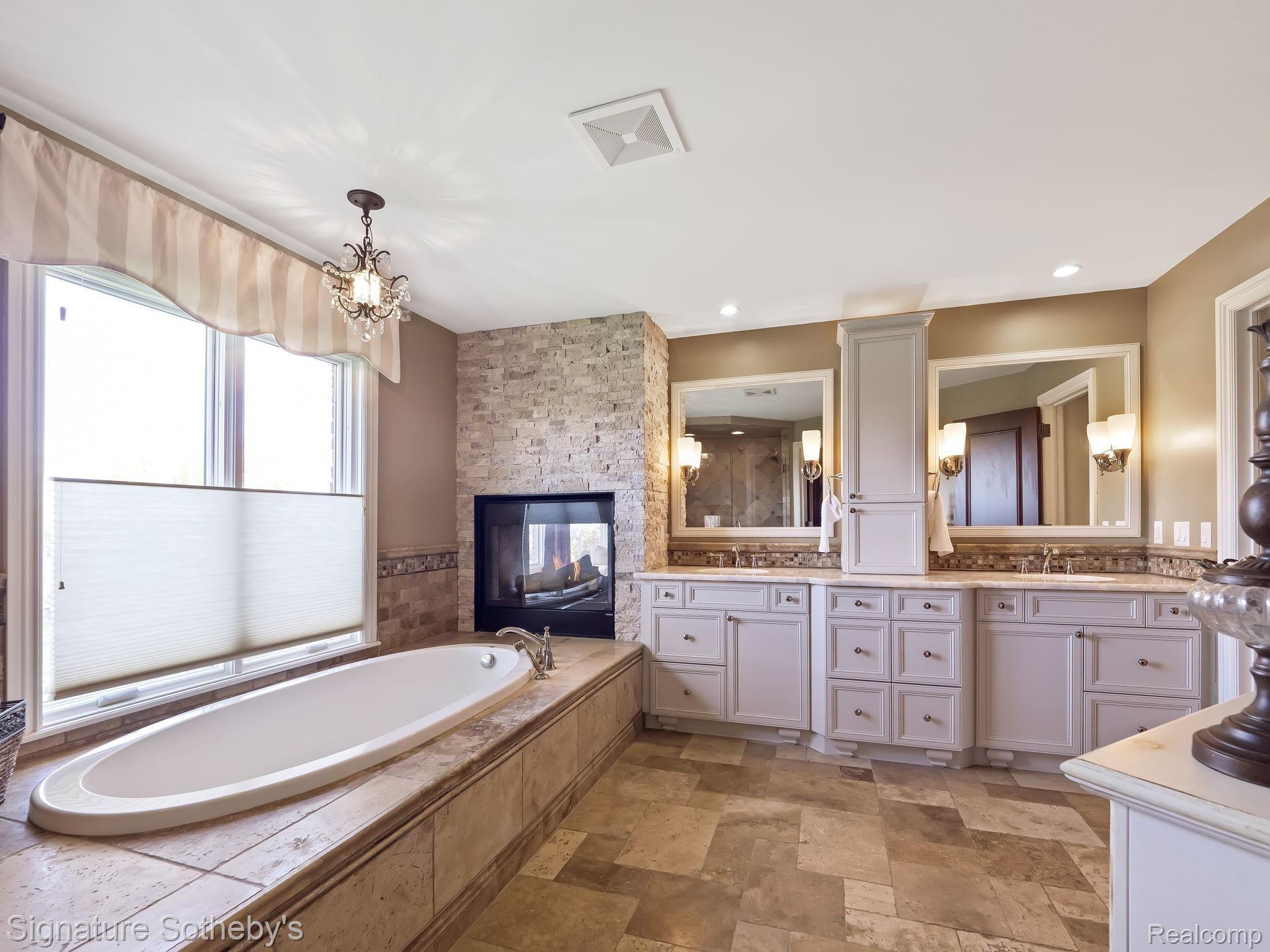 4788 Crestone Way Rochester, MI 48306 - Photo 41 of 63 TOTALLY REMODELED 2014