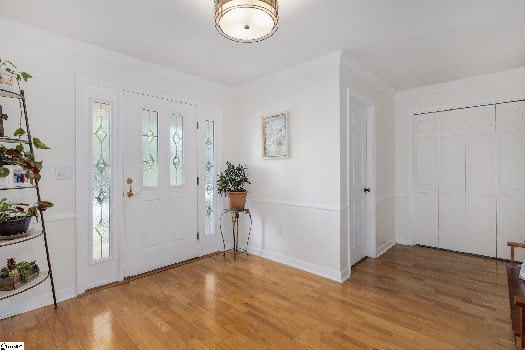 307 Silver Creek Road Greer, SC 29650 - Photo 6 of 36 Gallery Image 6