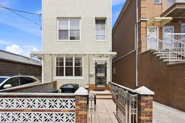 $1,650,000 | 72 Bay 38th Street | Gravesend