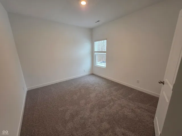 $433,500 | 5606 Marlowe Crk Drive, Clayton, IN 46118