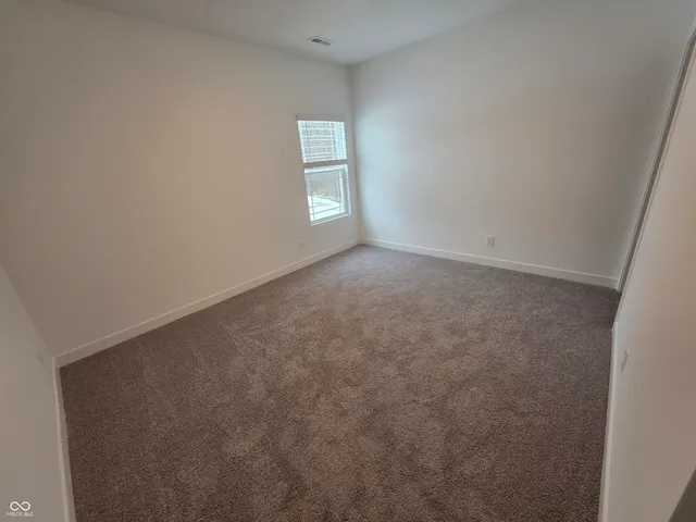 $433,500 | 5606 Marlowe Crk Drive, Clayton, IN 46118