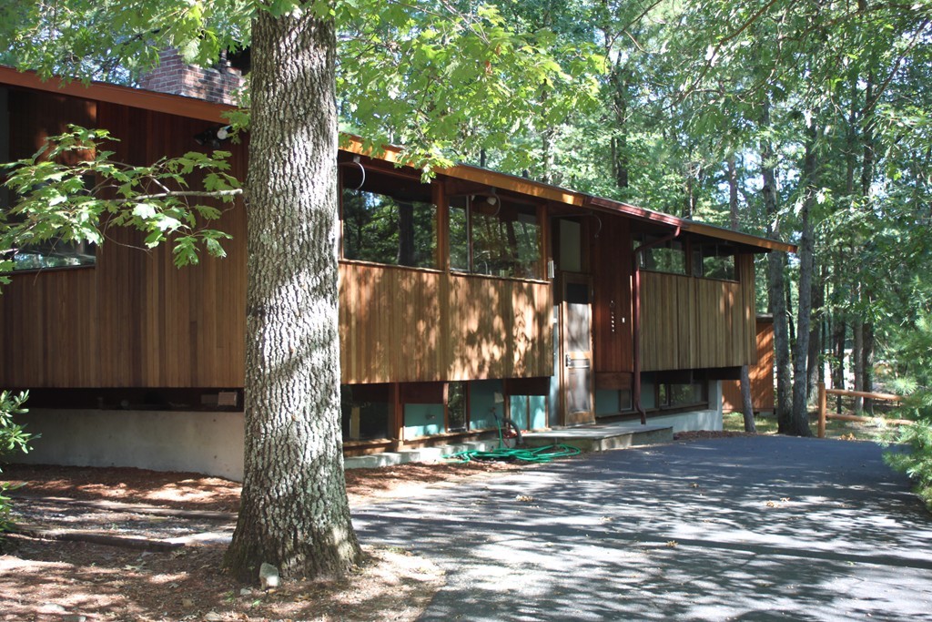 241 White Pond Road Hudson, MA 01749 - Photo 3 of 18 Gallery Image 3