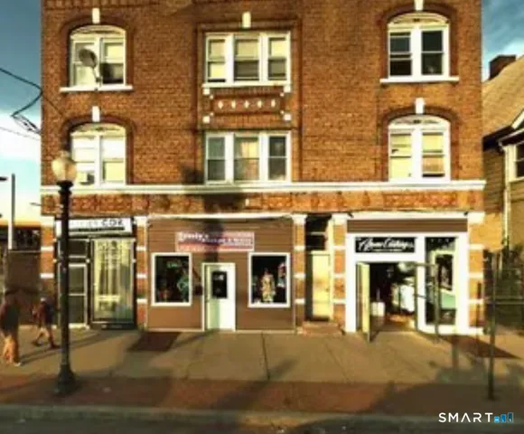 $1,900 | 2066 Main Street, Unit A2, Bridgeport, CT 06604