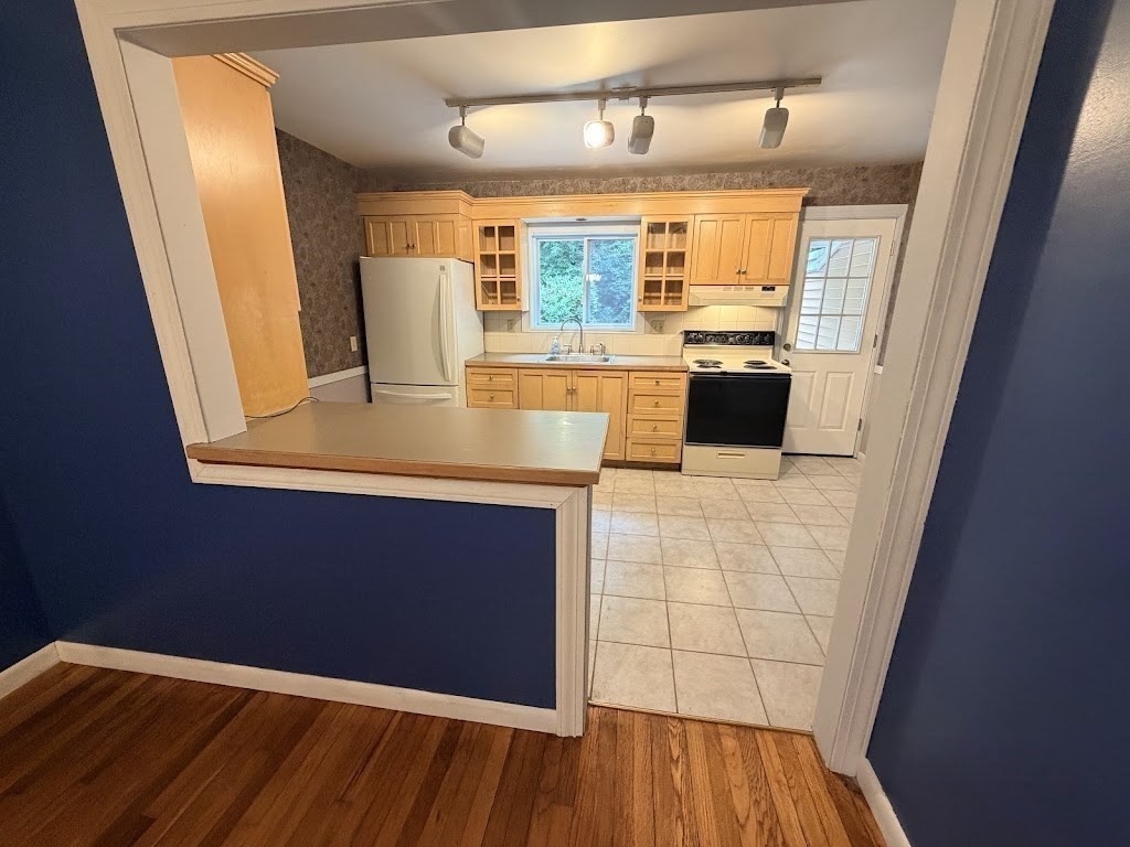 116 Derby Dingle Springfield, MA 01107 - Photo 27 of 31