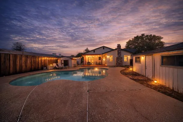 $525,000 | 6521 Narcisco Way, Hughson, CA 95326