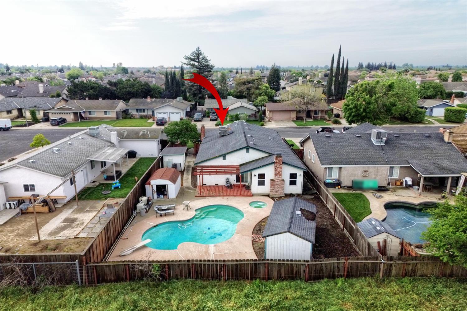 6521 Narcisco Way Hughson, CA 95326 - Photo 36 of 40 an aerial view of a houses with yard swimming pool and outdoor seating