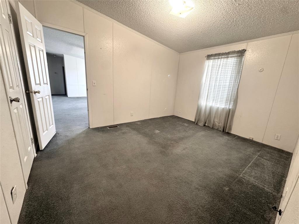 211 West F Street Munday, TX 76371 - Photo 18 of 27