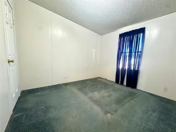 $110,000 | 211 West F Street, Munday, TX 76371