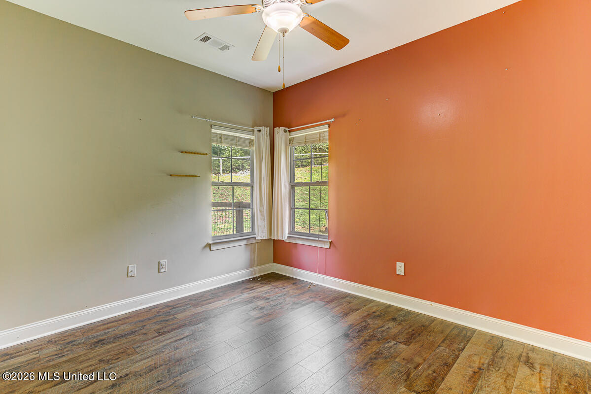 164 Timber Ridge Drive Byhalia, MS 38611 - Photo 19 of 26 Bedroom 2