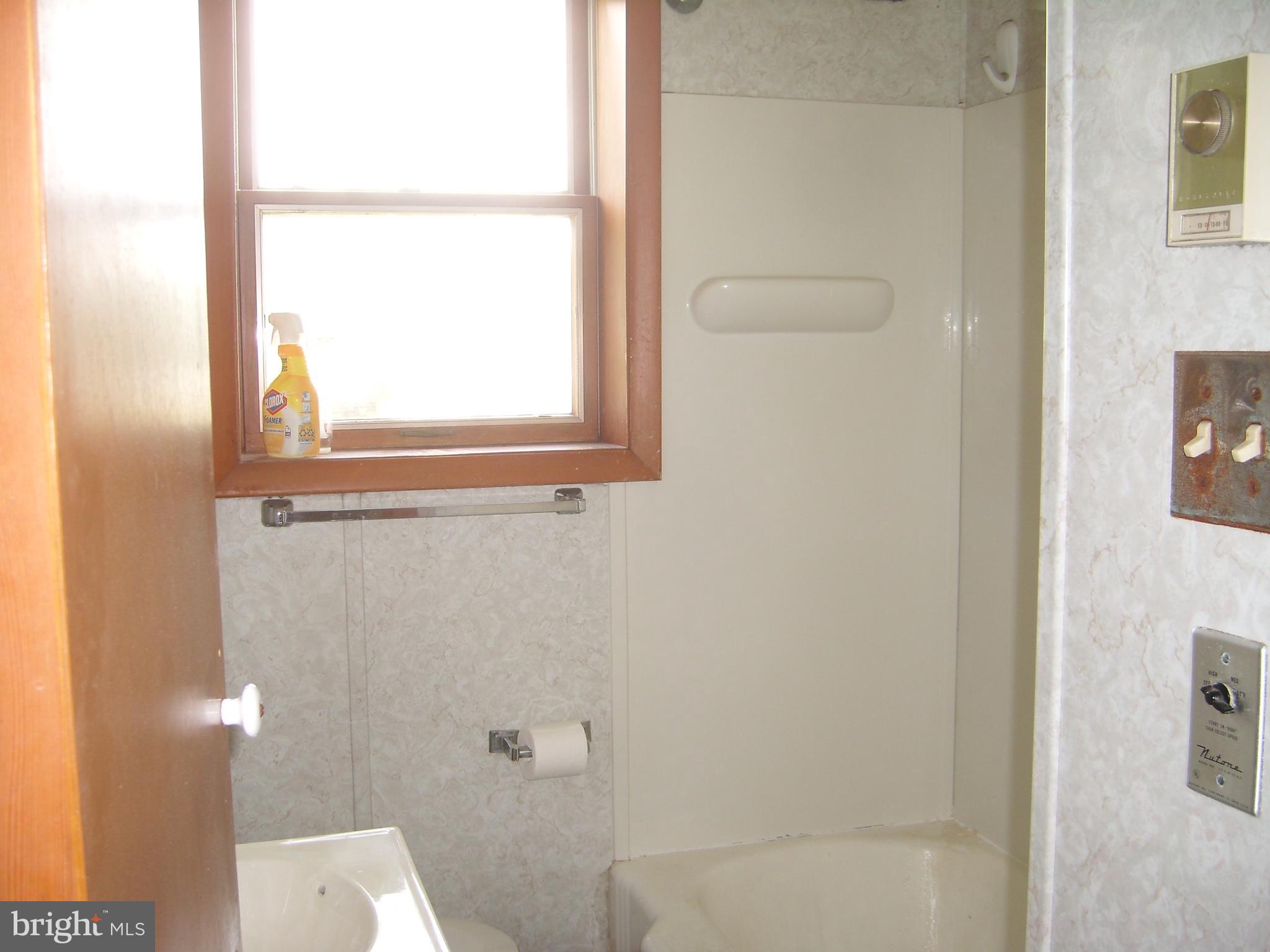 3814 Colonial Road Harrisburg, PA 17109 - Photo 18 of 25 Gallery Image 18
