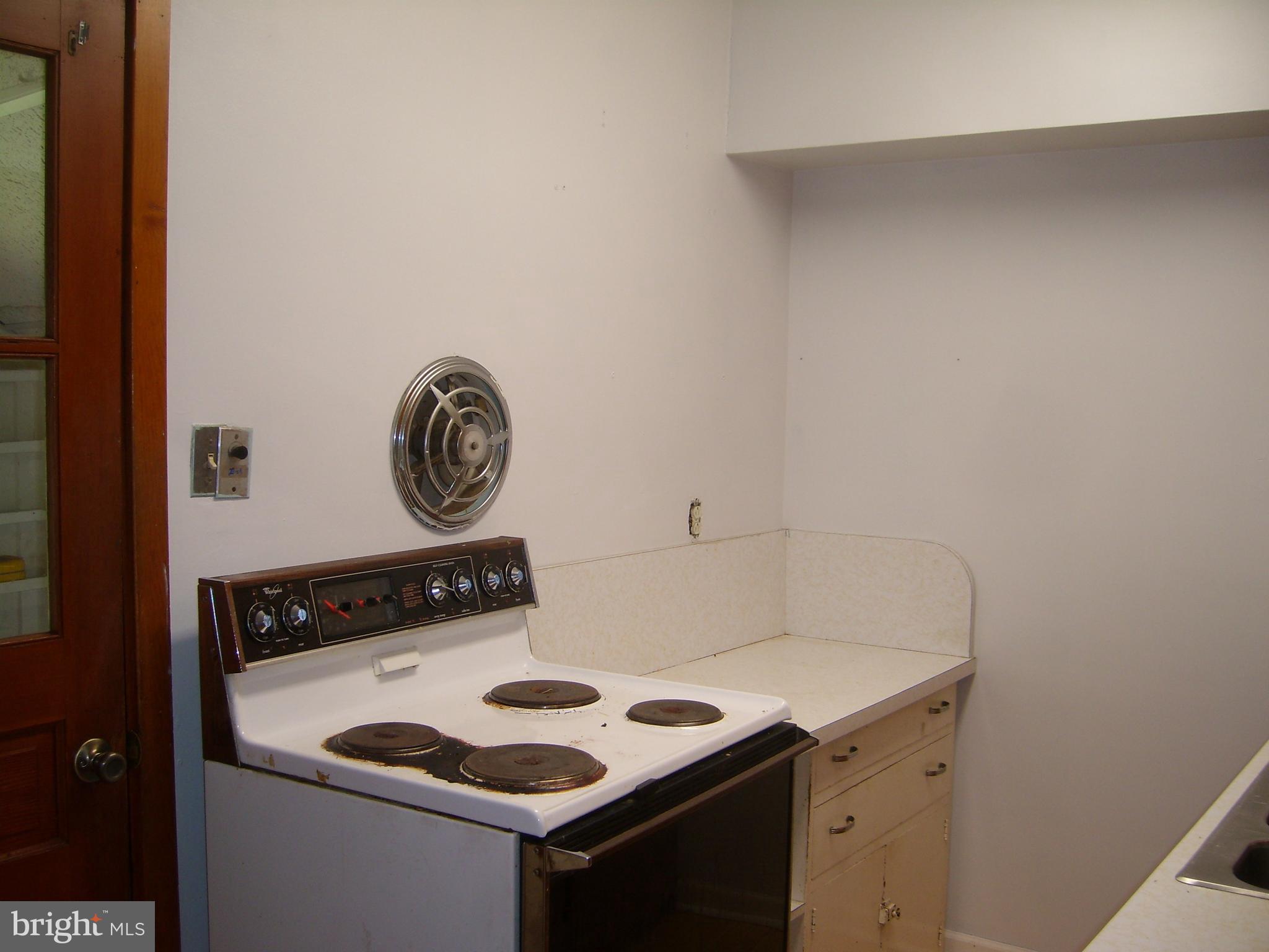 3814 Colonial Road Harrisburg, PA 17109 - Photo 9 of 25 Gallery Image 9