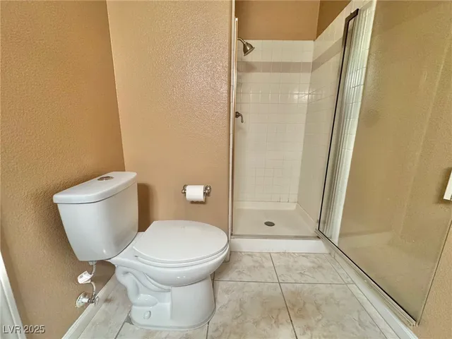 $3,300 | 8240 Tivoli Cove Drive, Las Vegas, NV 89128
