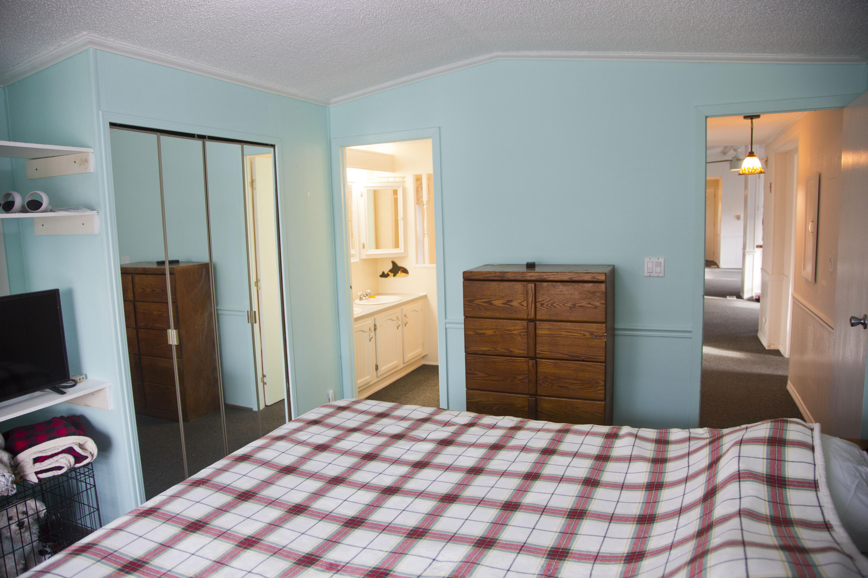 1 L Street Bangor, ME 04401 - Photo 18 of 41 Primary Bedroom