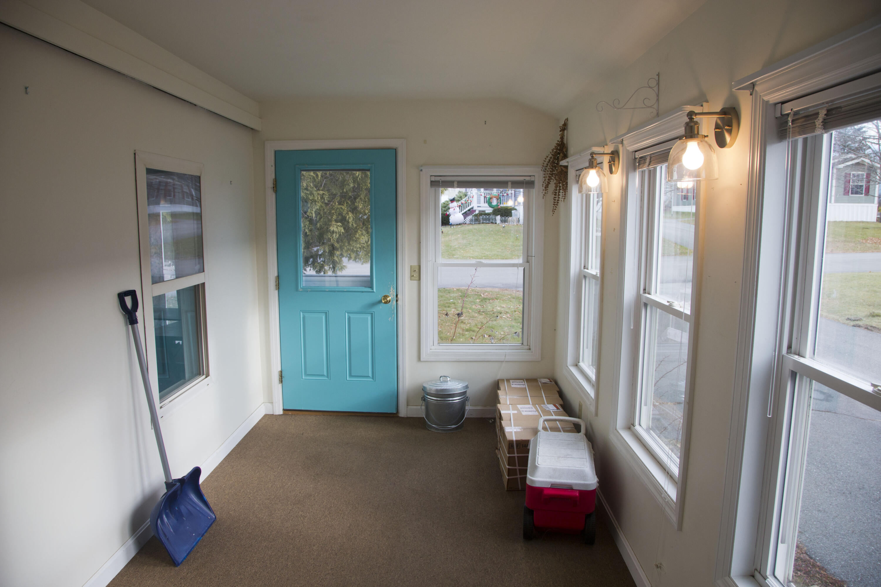 1 L Street Bangor, ME 04401 - Photo 7 of 41 Entryway
