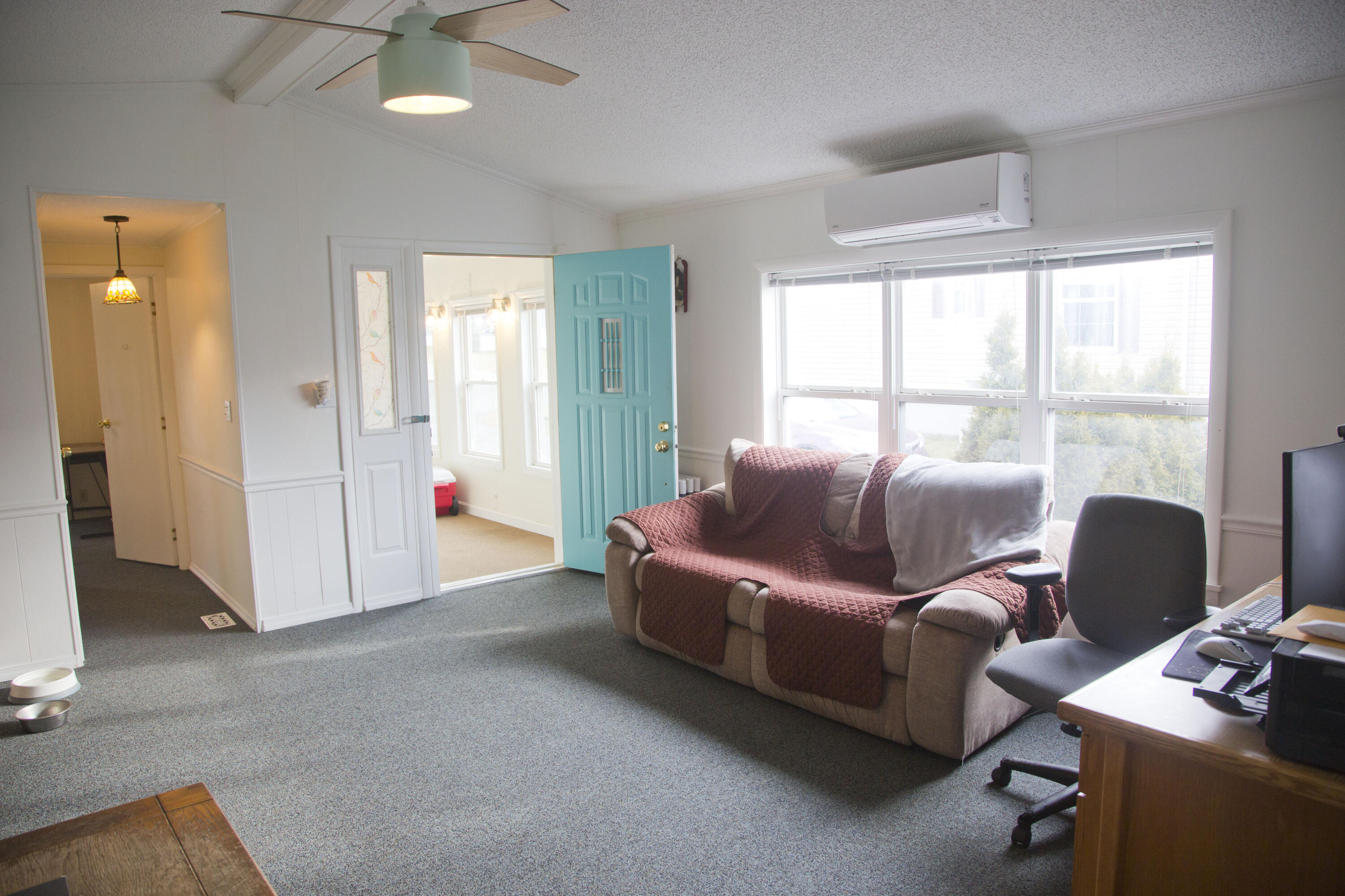 1 L Street Bangor, ME 04401 - Photo 9 of 41 Living Room