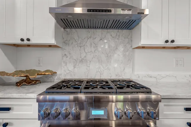 $1,099,000 | 1091 Pucker Street, Stowe, VT 05672