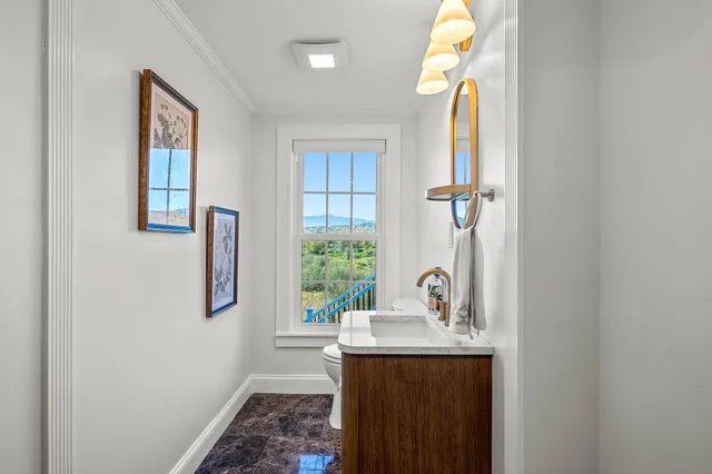 $1,099,000 | 1091 Pucker Street, Stowe, VT 05672