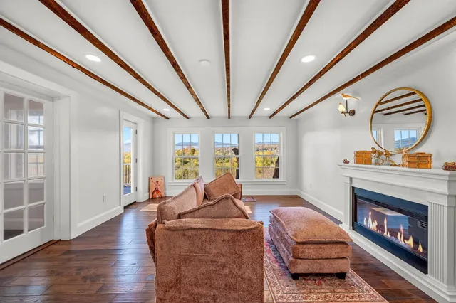 $1,099,000 | 1091 Pucker Street, Stowe, VT 05672