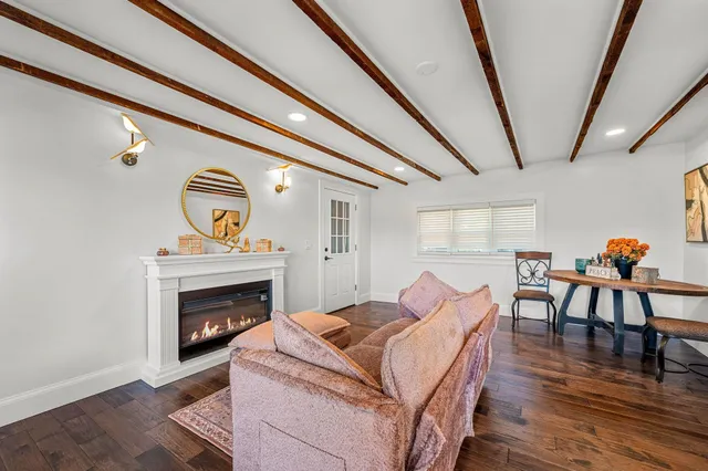 $1,099,000 | 1091 Pucker Street, Stowe, VT 05672