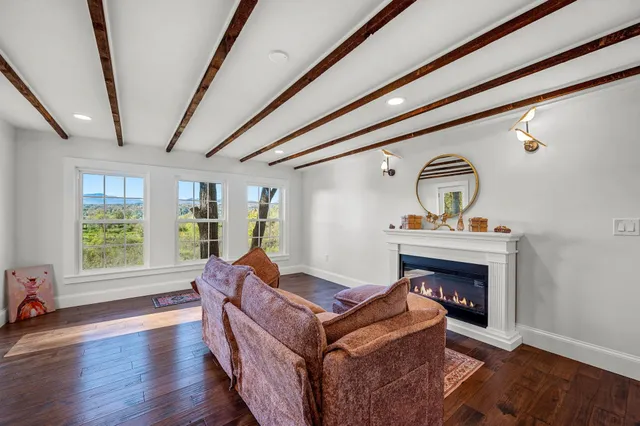 $1,099,000 | 1091 Pucker Street, Stowe, VT 05672