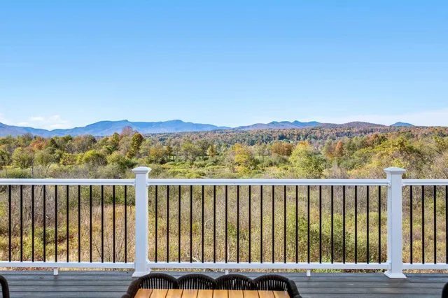 $1,099,000 | 1091 Pucker Street, Stowe, VT 05672