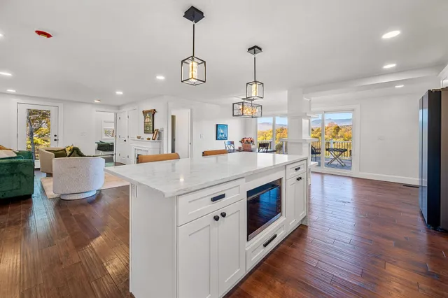 $1,099,000 | 1091 Pucker Street, Stowe, VT 05672