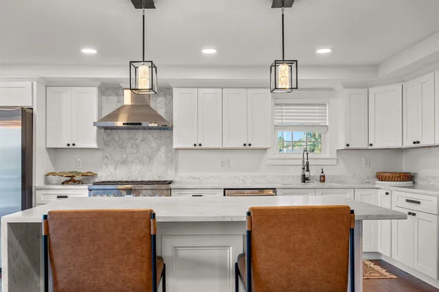 $1,099,000 | 1091 Pucker Street, Stowe, VT 05672