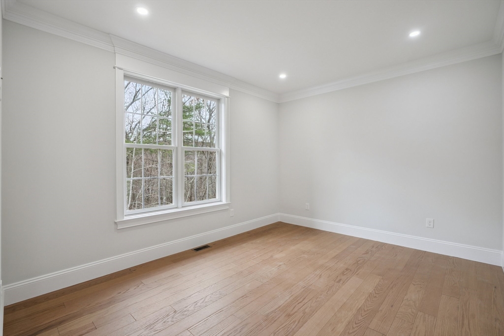 5 Singletary Way Hopkinton, MA 01748 - Photo 17 of 41