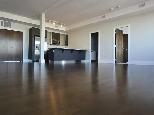 $4,650 | 154 West 2nd Street, Unit 401, Boston, MA 02127