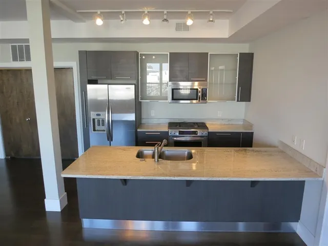 $4,650 | 154 West 2nd Street, Unit 401, Boston, MA 02127