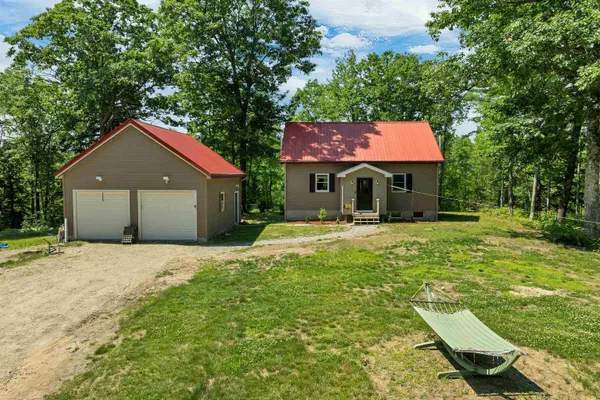 $445,900 | 258 Pine River Road, Effingham, NH 03882