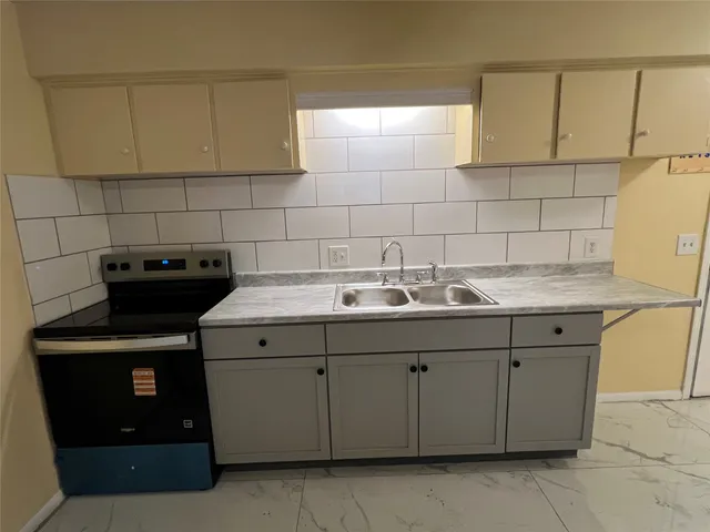 $850 | 134 West Main Street, Unit 4, Endicott, NY 13760