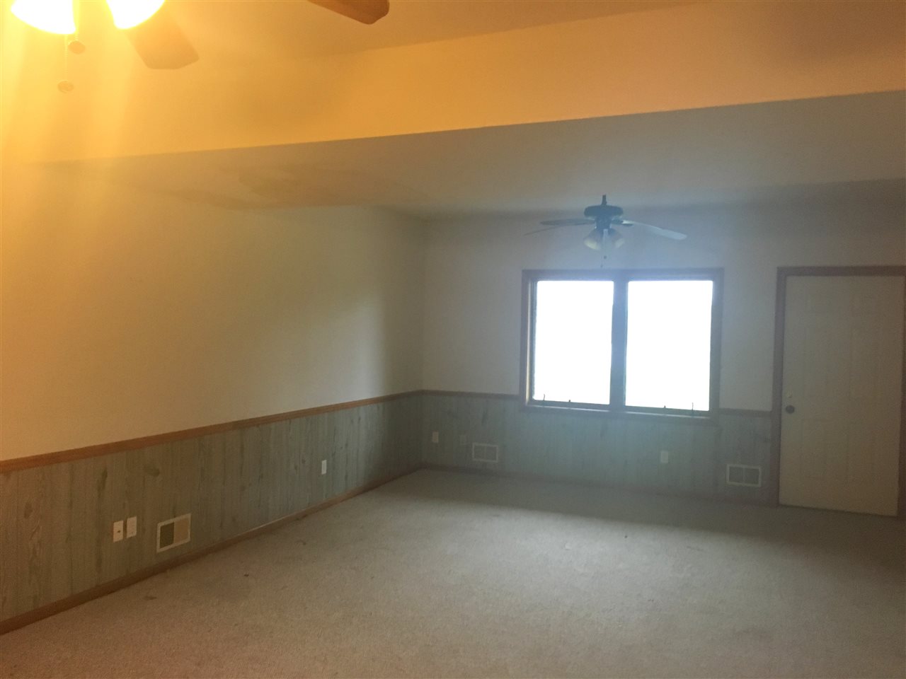 11601 Shaftsburg Road Perry, MI 48872 - Photo 11 of 18 31267434-10.JPG