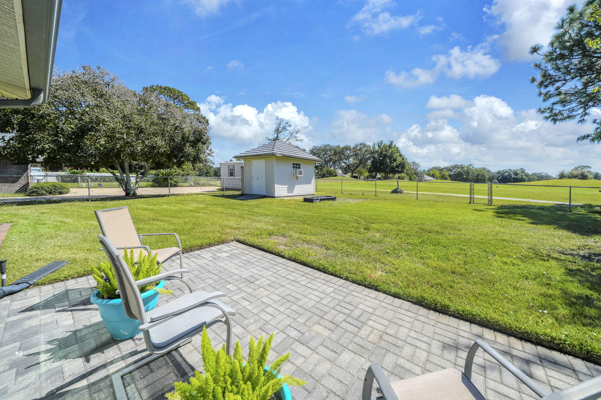 136 Country Club Road Shalimar, FL 32579 - Photo 4 of 83 136 Country Club Rd_Paver Patio